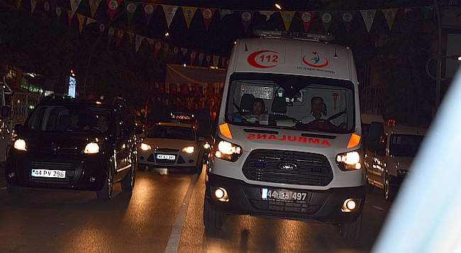 2 Kişiyi Bıçakladıktan Sonra Polise Teslim Oldu