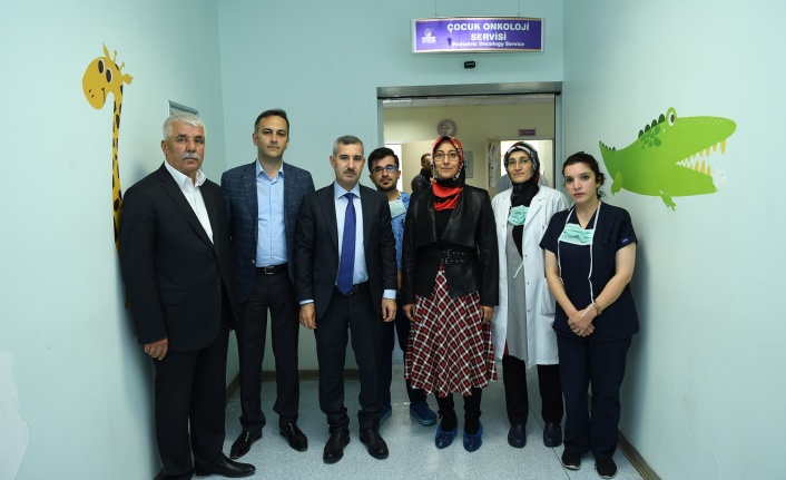 Başkan Çınar, Lösemili Çocukları Ziyaret Etti