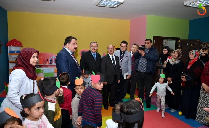 Başkan Gürkan, Yerli Malı Haftası Programına Katıldı