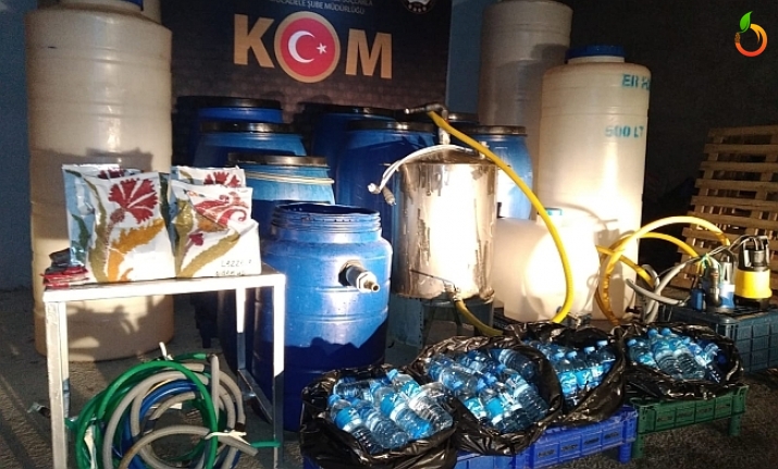 3 Bin 560 Litre Sahte Boğma Rakı Ele Geçti