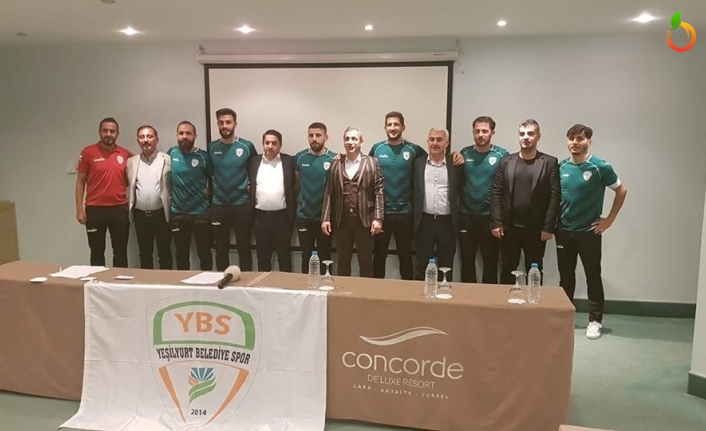 Yeşilyurt Belediyespor'dan Toplu İmza