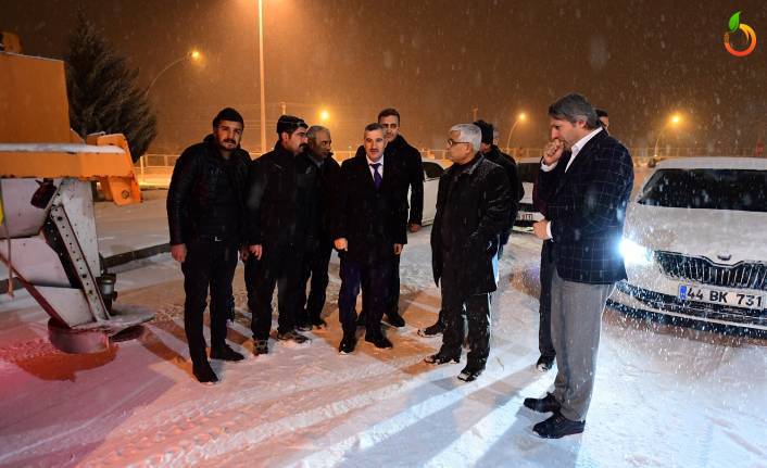 Başkan Çınar, Kar Çalışmalarını İnceledi