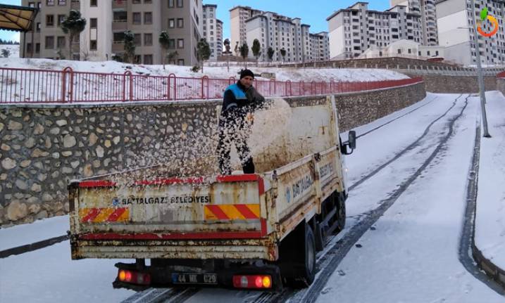 Battalgazi Belediyesi’nden Karla Mücadele Çalışmaları