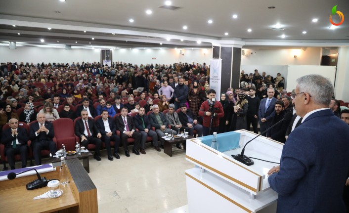 ‘Hikayelerle Anadolu İrfanı’ Konferansı Yoğun İlgi Gördü