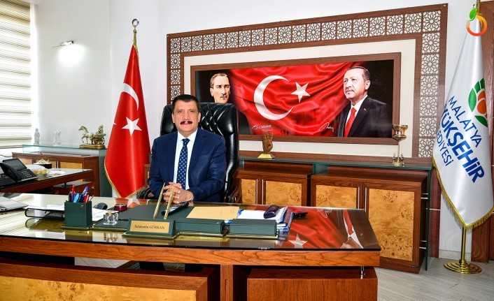 Başkan Gürkan'dan üç aylar ve Regaip Kandili mesajı