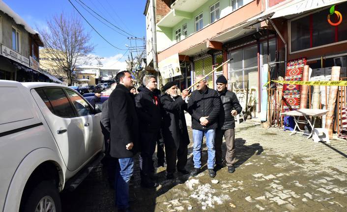 Vali Baruş, Pütürge ve Doğanyol'da Deprem Bilgilendirme Toplantısı Düzenledi