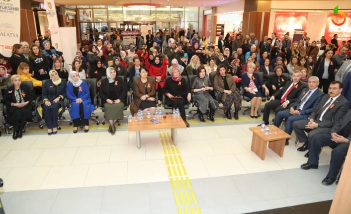 Kadın Festivalinin Açılışına Yoğun İlgi