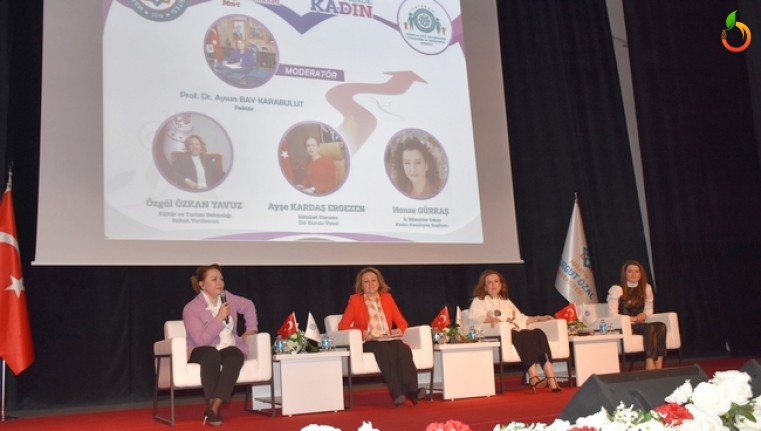 'Kriz Yönetiminde Kadın' konulu panel düzenlendi