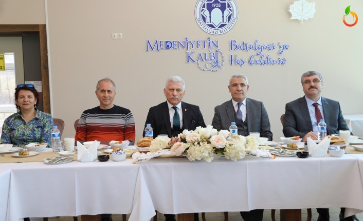 TVHB Oda Başkanlarından Battalgazi'ye Övgü