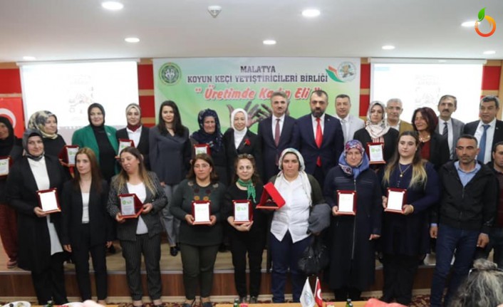 'Üretime Kadın Eli' paneli gerçekleştirildi