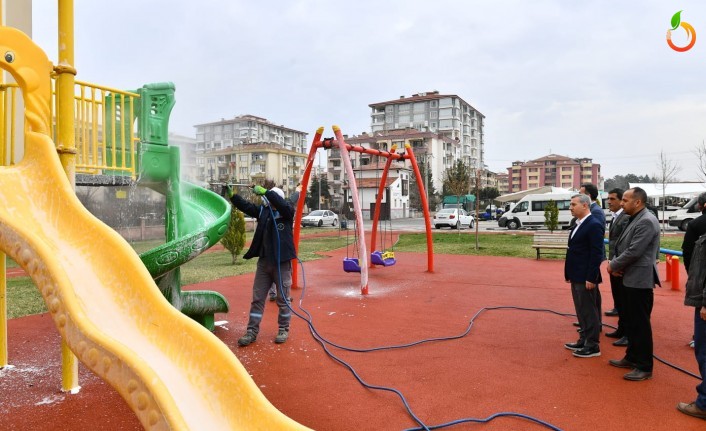 Yeşilyurt Belediyesi Dezenfekte Çalışmalarını Sürdürüyor