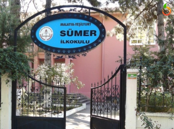 Sümer İlkokulu'nda yıkım çalışmaları başladı