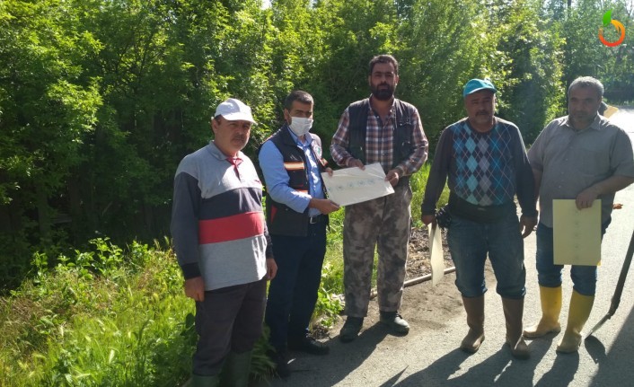 Çiftçilere Sarı Yapışkan Tuzak Hediye Edilildi