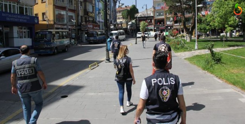 Polisten 135 Şahıs ve İşyerine İşlem Yapıldı