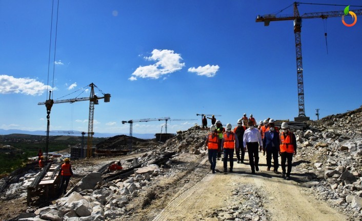 Vali Baruş, Gelincik Tepesi 2. Etap Çalışmalarını İnceledi