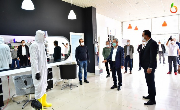 YB'den Kuaför ve güzellik salonlarına maske ve el dezenfektanı