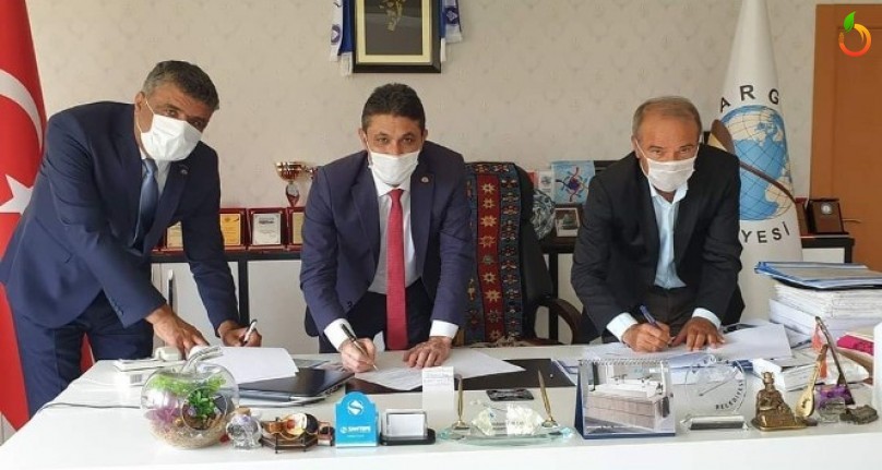 Arguvan Belediyesinde toplu iş sözleşmesi imzalandı