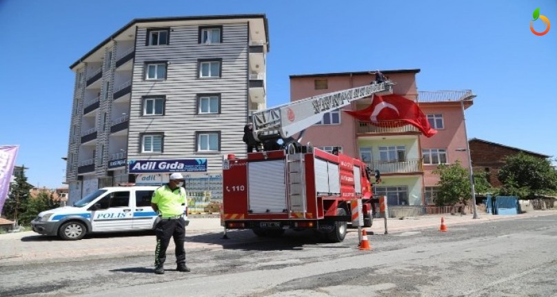 Başkan Güder'den Şehit Polis'in evine ziyaret