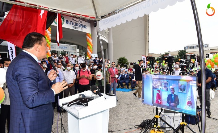 Başkan Gürkan'dan Bir Yatırım Daha! 106 iş makinası ve araç Malatya’ya hayırlı olsun