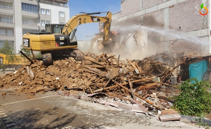 Yeşilyurt, Metruk Evlerden Tek Tek Arındırılıyor