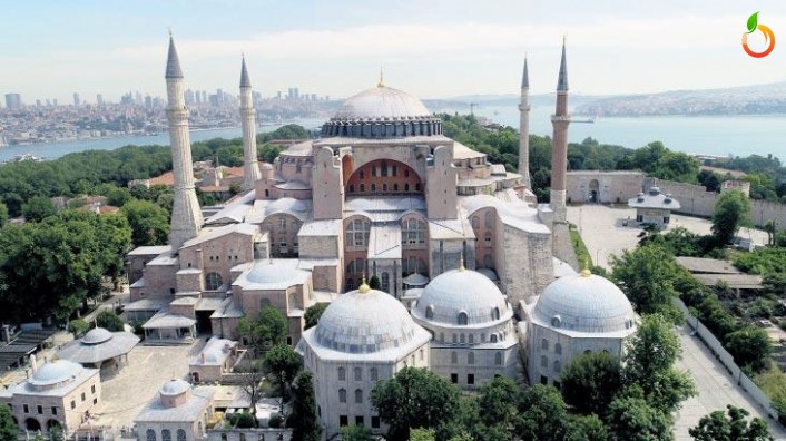 Ayasofya İbadete Açıldı