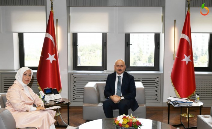Çalık, Ulaştırma Bakanı Karaismailoğlu'na Malatya'nın ulaşım sorunları anlattı