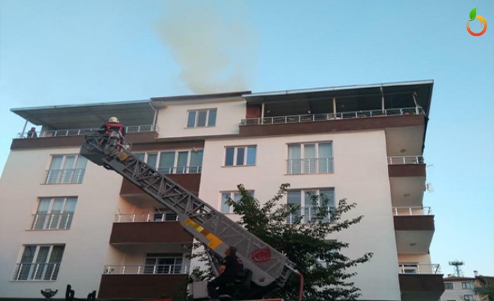 Malatya'da çatıda çıkan yangın korkuttu