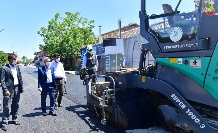 Yeşilyurt Belediyesi 15 Ayda 53 Bin 523 Ton Sıcak Asfalt Serimi Yaptı