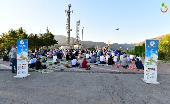 Yeşilyurt Gedik Namazgâh’ta Kurban Bayramı Namazı Heyecanı Yaşandı 