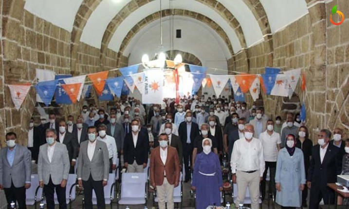 Abla Yine Lafı Gediğine Yolladı! 'Doğalgaz müjdesini hazmedemeyen kayısı hoşafı içsin'