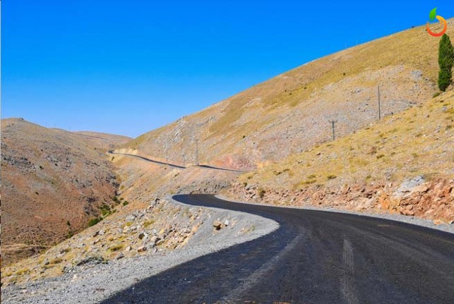 Büyükşehir’den 2 Bin Rakımda Su-Yol Asfalt Çalışması