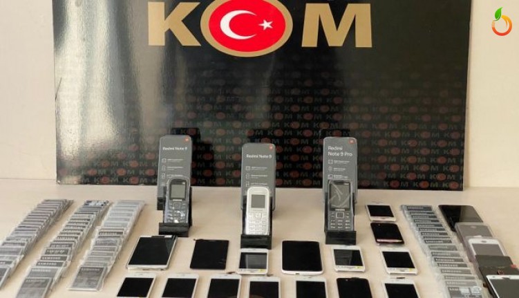 Malatya'da  gümrük kaçağı telefon yakalandı