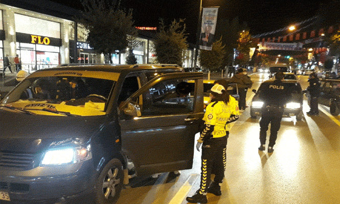 Malatya'da 77 araç sürücüsüne  66.174 TL ceza kesildi