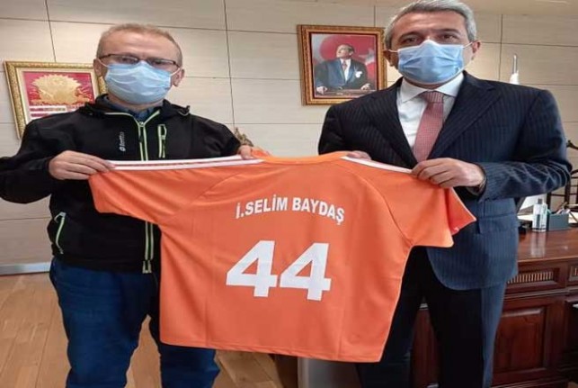 Yeşilyurt Belediyesi Görme Engelliler Spor Kulübünden Bakan Yardımcısı Baydaş’ı Ziyaret