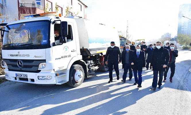 Başkan Çınar, Temizlik Ve Yol Yenileme Hizmetlerini İnceledi