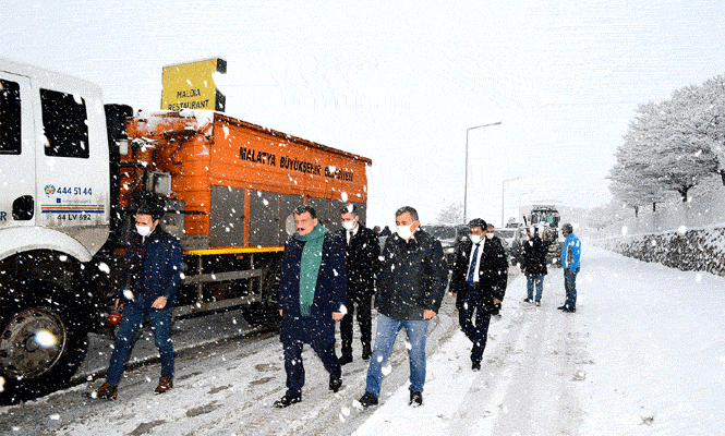 Başkan Gürkan Kar Çalışmalarını Yerinde İnceledi
