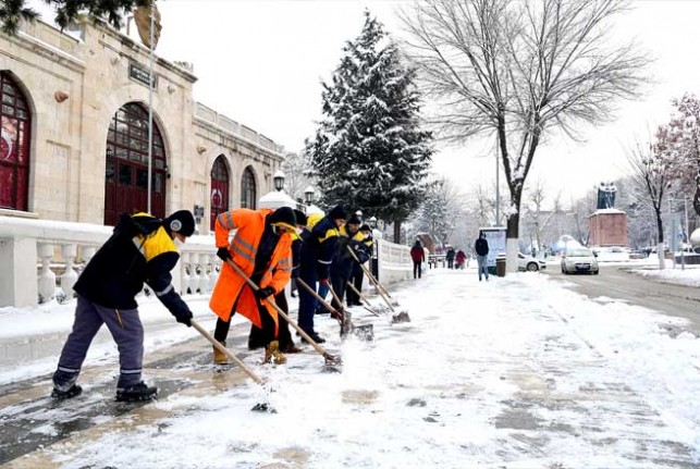 Büyükşehir Belediyesi 698 Mahalle Yolunu Ulaşıma Açtı