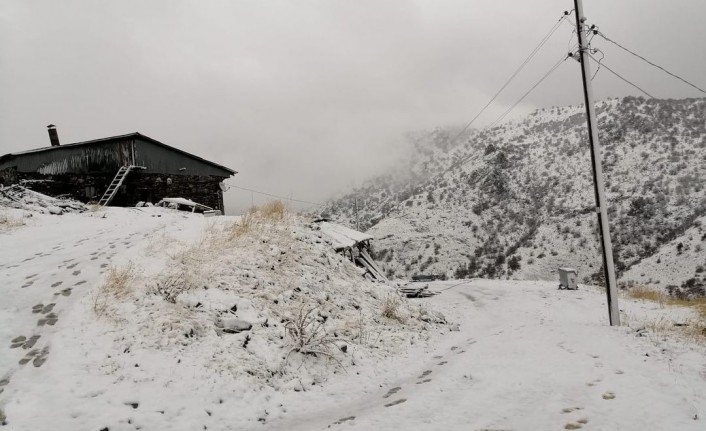 Malatya'nın Bazı İlçelerinde Kar Yağışı Etkili Oldu
