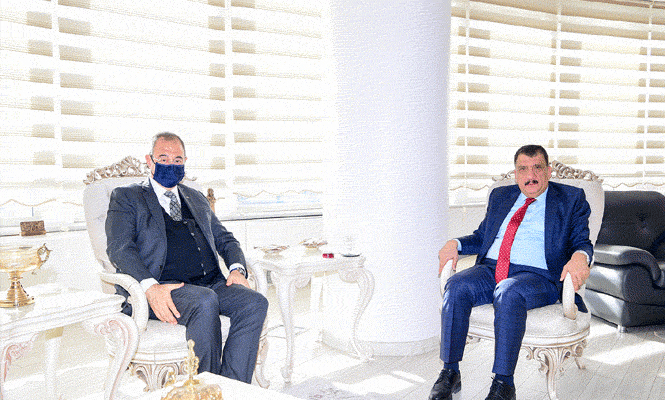 Sani Konukoğlu Başkan Gürkan'ı Ziyaret Etti