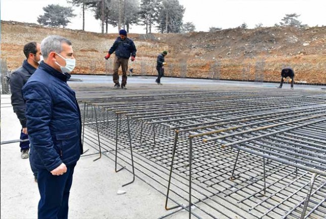 Yeşilyurt Belediyesi Yeni Belediye Hizmet Binası İnşaat Sürüyor