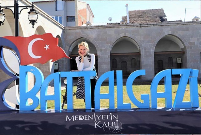 Wilma Elles, Battalgazi’ye Hayran Kaldı