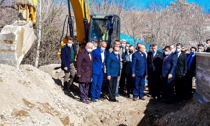 Yazıhan’a Büyükşehir’den Altyapı Hizmeti