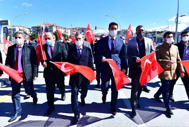 İstiklal Marşımız Milli Mücadelenin En Büyük Sembolüdür