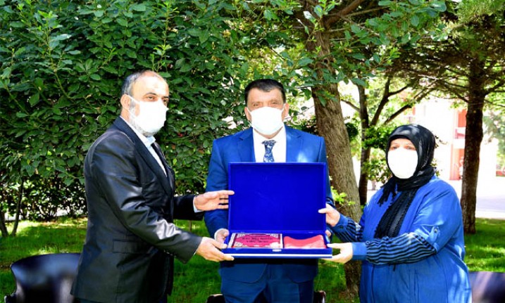 Başkan Gürkan’dan Şehit Ailelerine Ziyaret