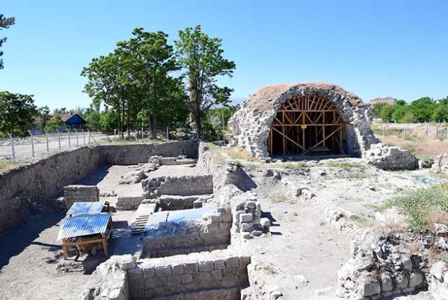 Şahabiyye-İ Kübra Medresesinde Çalışmalar Devam Ediyor