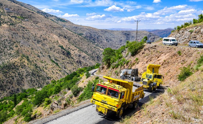 Akça Mahallesi İlk Kez Asfalt Yolla Tanıştı