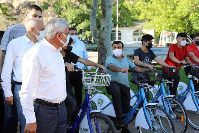 Başkan Güder, Sağlıklı Bir Yaşam İçin Gençlerle Pedal Çevirdi