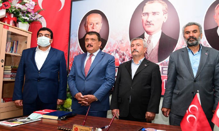 Başkan Gürkan, Hekimhan Ak Parti Ve Mhp İlçe Başkanlığını Ziyaret Etti