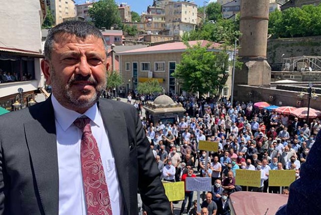 CHP’li heyet Bitlis’te halka seslendi
