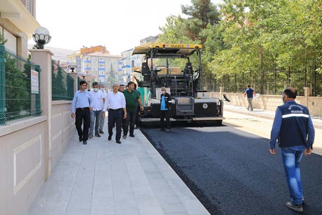 Battalgazi Belediyesi’nden Çöşnük’e Konforlu Yol Hizmeti